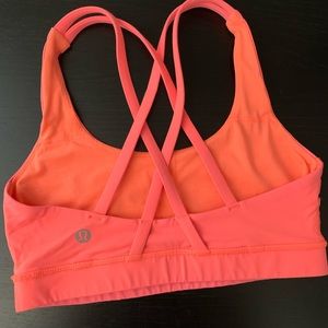 Lululemon sports bra